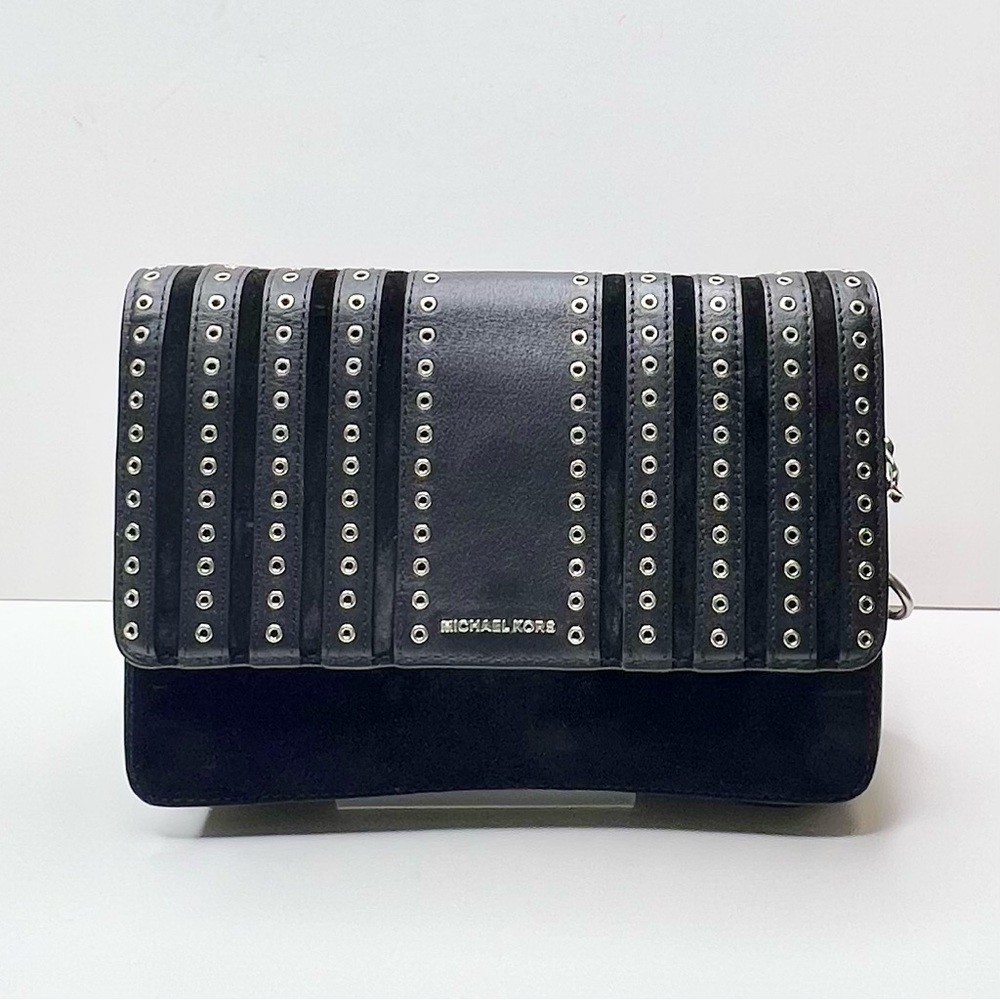 Michael Kors Brooklyn Grommet Crossbody Black Medium - Picture 4 of 13
